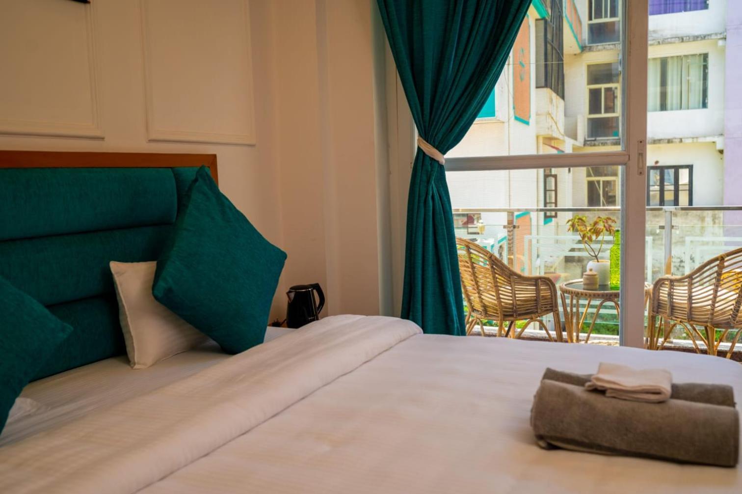 Hotel The Moksham Rishīkesh Εξωτερικό φωτογραφία